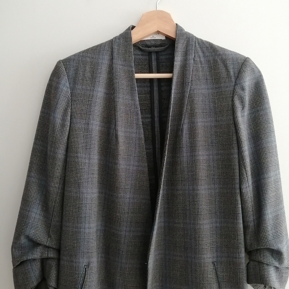 Aritzia Babaton Power Hip Blazer Macauley Glencheck Gray Blue Plaid Size 0 - Picture 5 of 17
